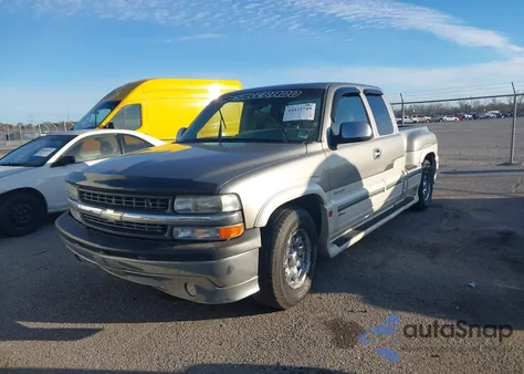 2000 Chevrolet Silverado 1500 Lt from USA, damaged, VIN 2GCEC19T8Y1400839